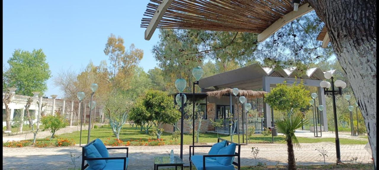 Kavalona Park 호텔 Vlorë 외부 사진